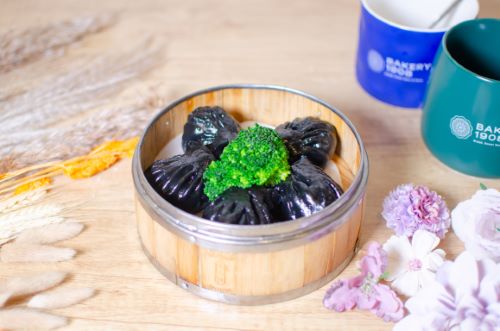 black truffle har gow