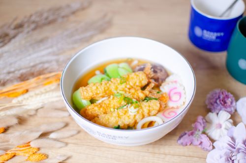 shrimp tempura udon noodle soup