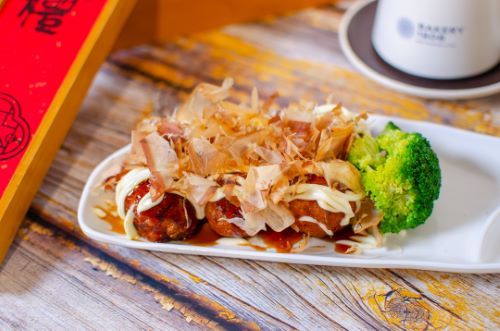 takoyaki octopus balls (6pc)